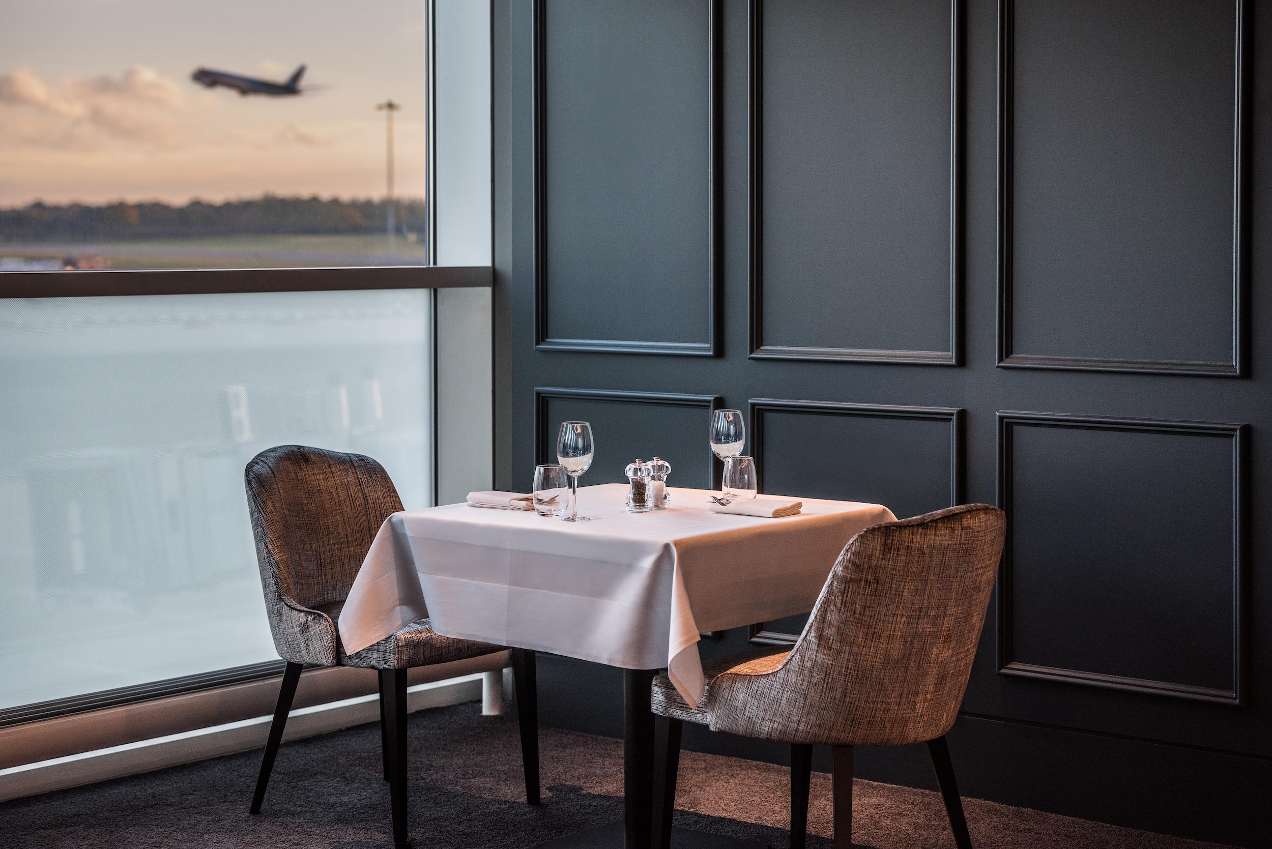 Clubrooms at Birmingham Airport Set Table