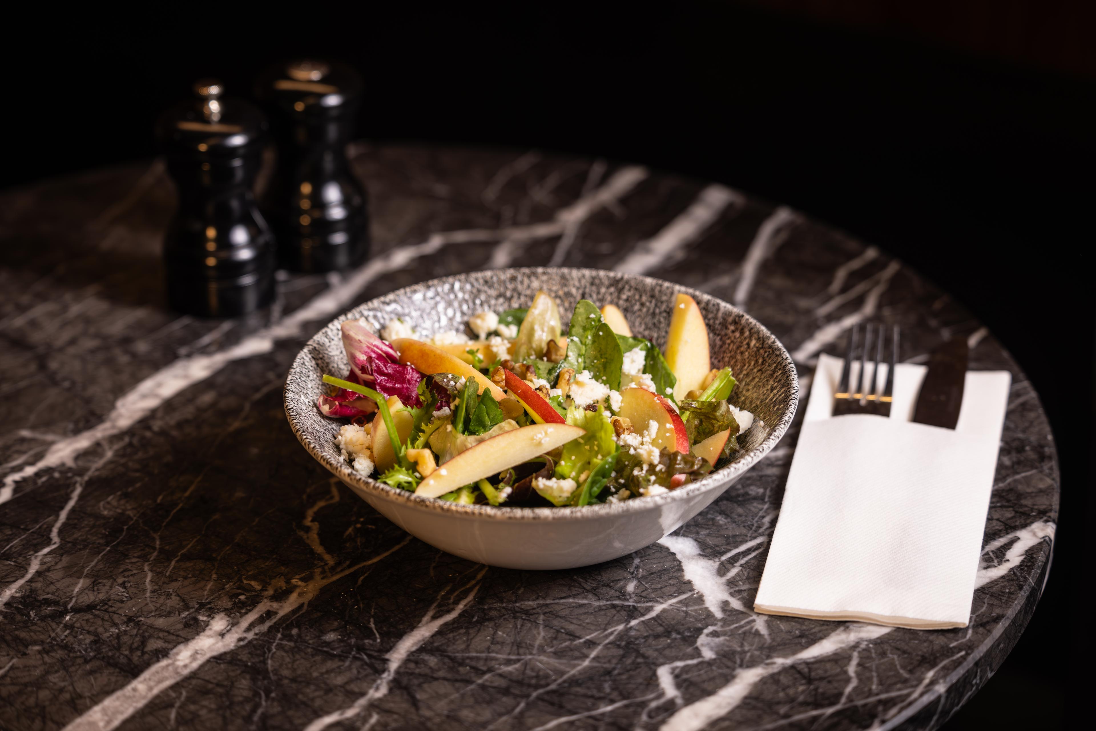 Clubrooms Salad