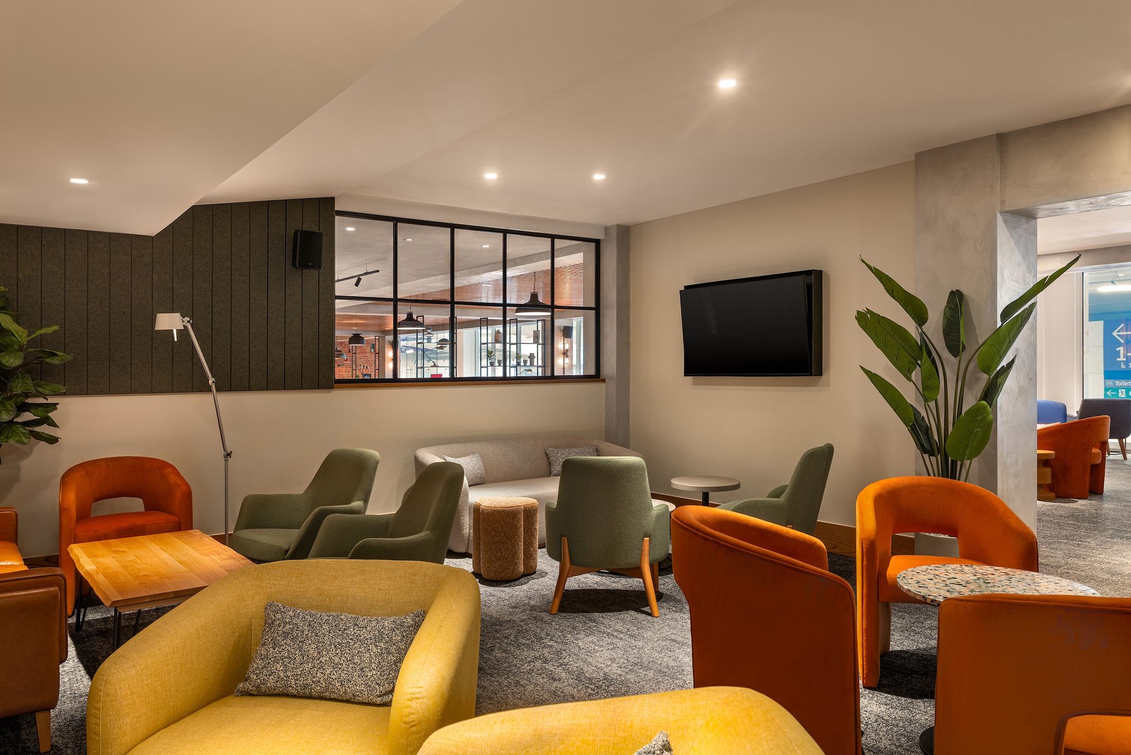 My Lounge Luton Airport Family Room